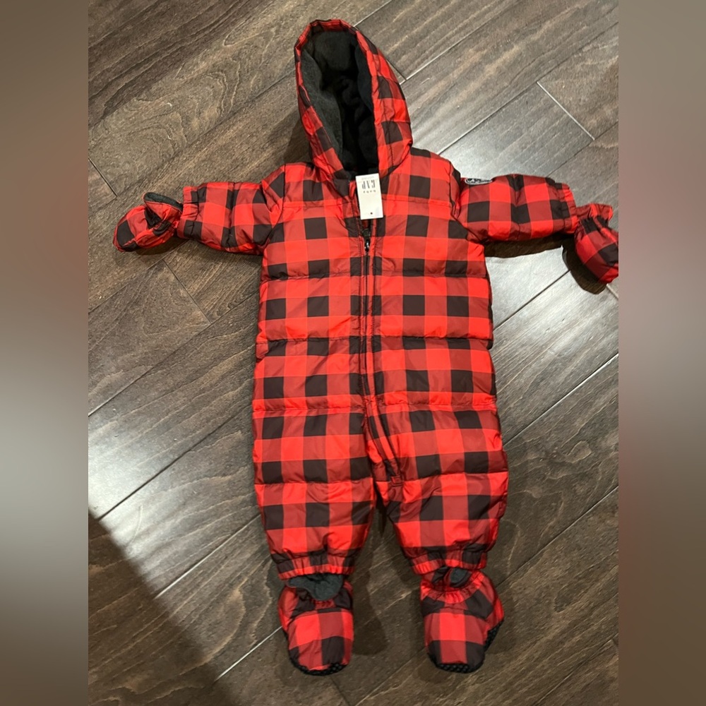 Baby GAP Red Buffalo Plaid Puffer Snowsuit - Size 0-6 months NWT